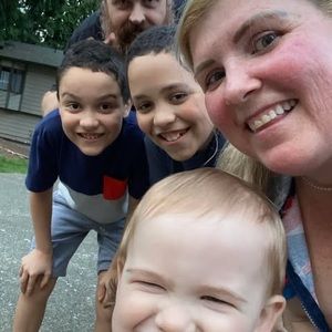 Meet your Posher, Jj